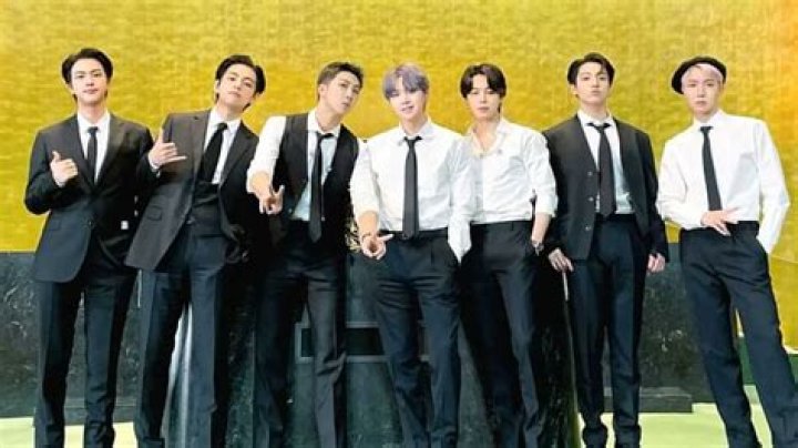 
Did BTS win a Grammy in 2023? Snubbed trend takes over Twitter as fans react online 