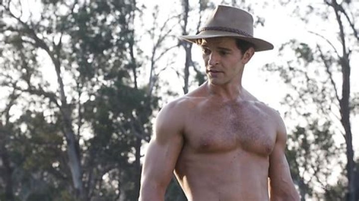 Dominic Allburn Height, Weight, Net Worth, Age, Birthday, Wikipedia, Who, Instagram, Biography